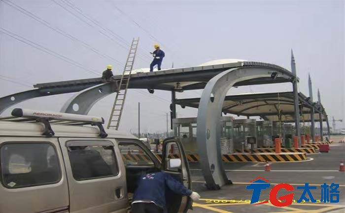  南京眾彩物流園景觀膜結構工程