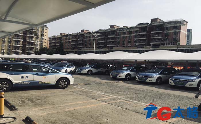 深圳致聯大朗充電樁張拉膜結構工程