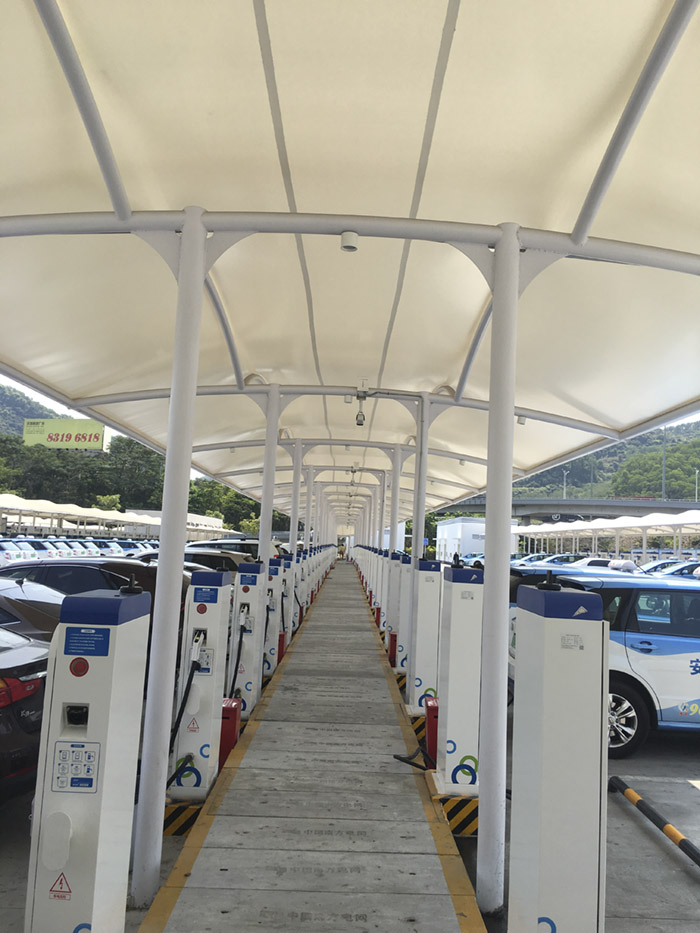 張拉膜膜結構的鋼結構細節展示