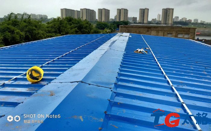 海口市污水處理巖棉板雨棚膜結(jié)構(gòu)項(xiàng)目