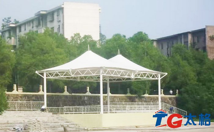 衡陽師范學校主席臺體育設施膜結構項目