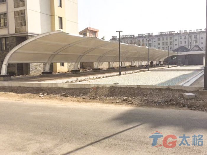 沭東花園停車棚膜結構多角度展示