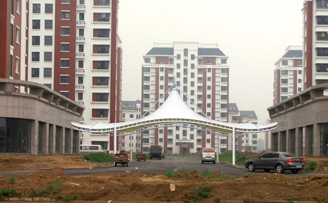 樓盤小區的出入口膜結構建筑